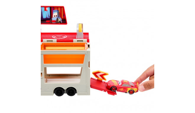 Disney Pixar Cars Disney and Pixar Cars Color Changers Mobile Paint Shop Mack Playset with 1 Toy Car