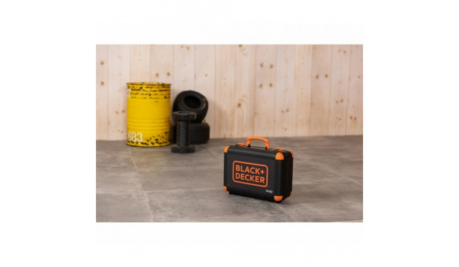 Walizka tööriistadega Black + Decker