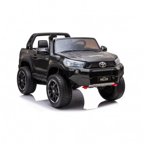 Auto akuga Toyota Hilux must