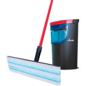 Vileda H2PrO flat mop set, floor mop black/red, with two-tank system