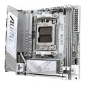 Gigabyte X870I Aorus Pro Ice emaplaat