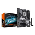 Gigabyte B850 Eagle WIFI6E emaplaat - AMD Ryzen 9000 seeria protsessorid, 8+2+2 faasi digitaalne VRM
