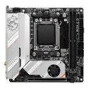MSI MPG B650I EDGE WIFI motherboard AMD B650 Socket AM5 mini ATX