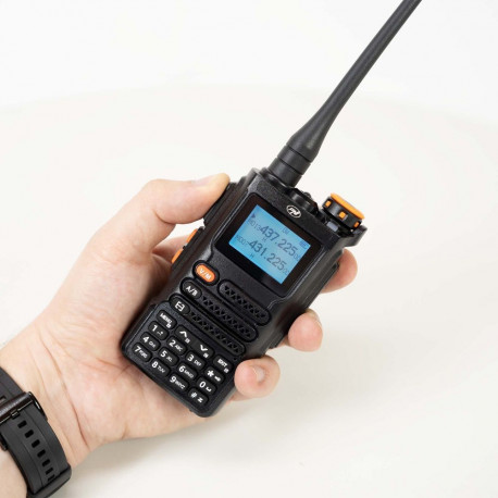 Portable VHF/UHF radio station PNI P16UV, 999 channels, dual band TX and 6 bands RX, VOX transmissio