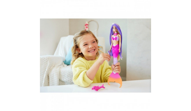 Barbie Malibu merineitsi värvimuutusega nukk
