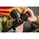 Canon EOS R50 V + Sigma 18-50mm, must