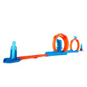 Hot Wheels Track Creator kolmikloopidega komplekt ja 1:64 mõõtkavas mänguauto, rajasüsteemi komplekt