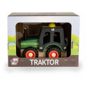 Puidust auto traktorirehvidega