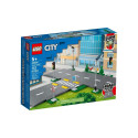 LEGO City intersection with traffic lights 60304 (Nedaudz boj. iepak.)