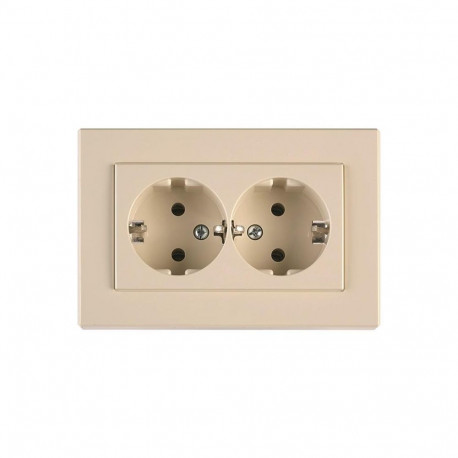 SOCKET DOUBLE EARTHED BEIGE XP