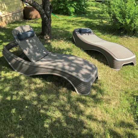 Deck chair NEWPORT greyish beige plastic