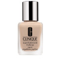 CLINIQUE SUPERBALANCED MAKEUP 8 1UN