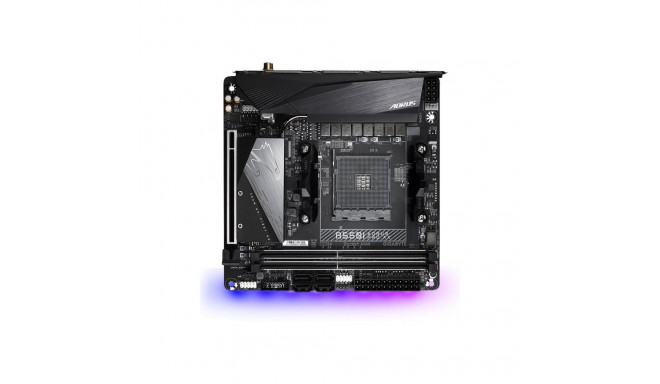 GIGABYTE B550I AORUS PRO AX AM4 DDR4 2xM.2 4xSATA WiFi DP HDMI mITX MB