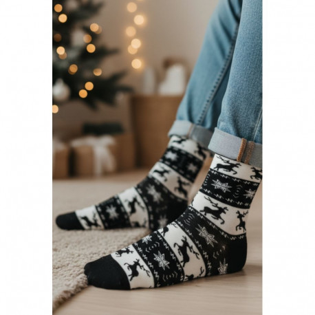 SOKISAHTEL JARNO musta värvi jõulumustriga puuvillased sokid 446