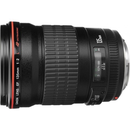 Canon EF 135mm f/2.0L USM objektiiv