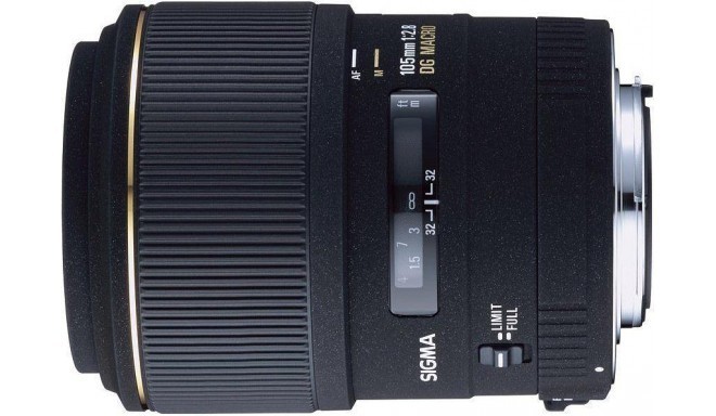 Sigma AF 105mm f/2.8 EX DG Macro lens for Canon
