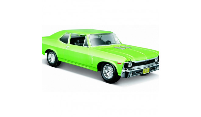 Composite model Chevy Nova SS 1970 green 1:24