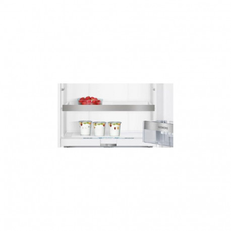 Siemens iQ700 KI41FADD0 fridge Built-in 187 L White