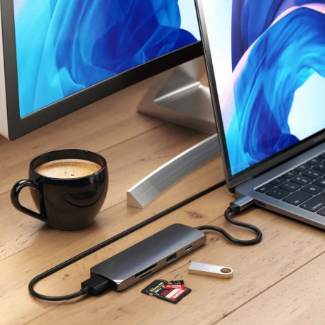USB jagaja Satechi USB-C Multiport Pro, hall