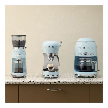 "SMEG ECF02PBEU Siebträger Espresso-/Kaffemaschine pastellblau"