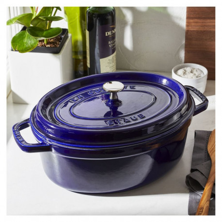"Staub La Cocotte 29cm oval dunkelblau. Gusseisen"