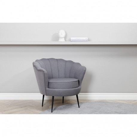 Tugitool CALAIS, hall