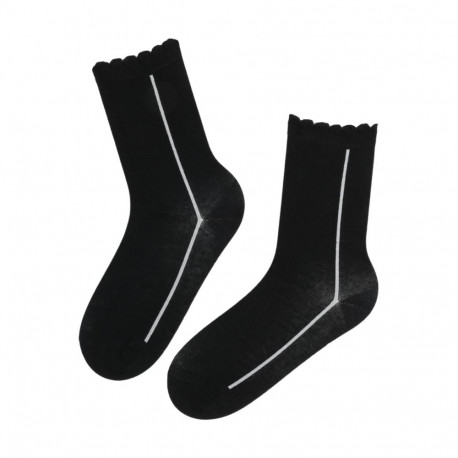 SOKISAHTEL KRISTI musta värvi sokid valge triibuga 444