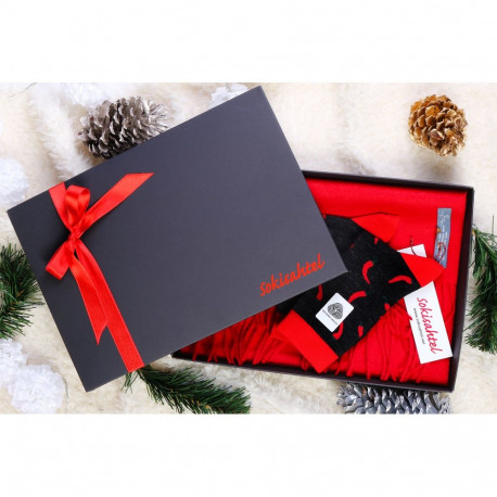 SOKISAHTEL Alpakavillase punase salli ja PEPPER sokkidega kinkekarp 444