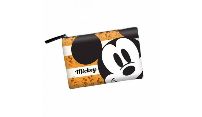 Modelling Clay Game Karactermania