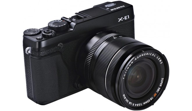 Fujifilm X-E1 + 18-55мм, черный