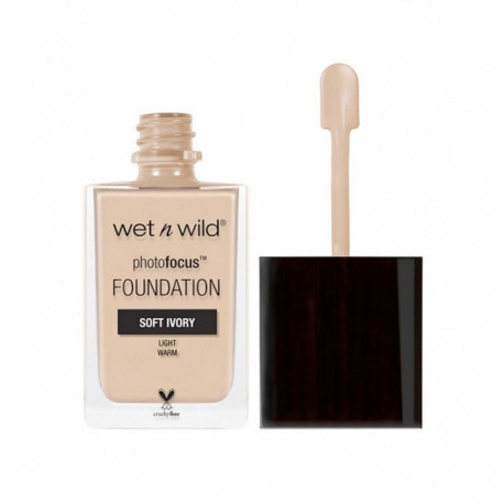 Liquid Make Up Base Wet n Wild Photofocus Foundation Soft Ivory 30 ml