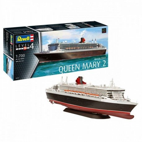 Plastic model ship Queen Mary 2 1:700