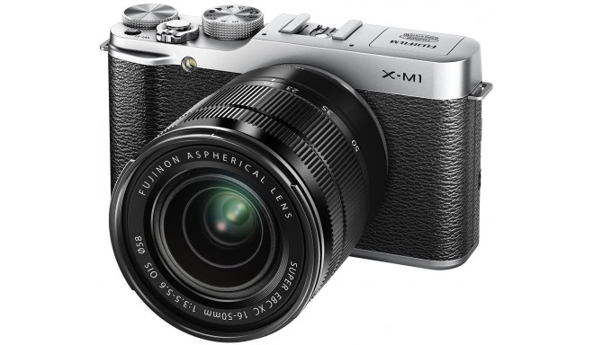 Fujifilm X-M1 + 16-50mm + 27mm, silver