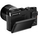 Fujifilm X-M1 + 16-50mm + 27mm, must