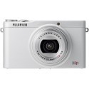 Fujifilm XQ1, silver