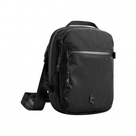Aviator-T37 travel bag with shoulder strap X-Pac (black)