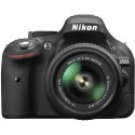 Nikon D5200 + 18-55mm VR II Kit, must