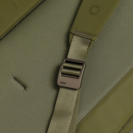 Backpack - Urth Norite 24L 12 Storage Areas Weatherproof Green