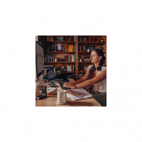 HP Poly Voyager Focus 2 USB-C-C Headset +USB-C/A Adapter +Charging Stand