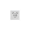 Süvistatav pistikupesa 2 x USB Typ-A laadimispesaga 2,8 A