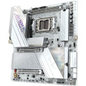 Gigabyte X870 A Tachyon ICE AMD AM5 ATX Motherboard White