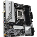 GIGABYTE B650M GAMING PLUS WIFI (black/silver) - Socket AM5