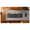 "Logitech SLIM SOLAR+ KEYBOARD"