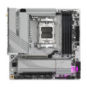 Mainboard|GIGABYTE|AMD B650|SAM5|Micro-ATX|Memory DDR5|Memory slots 4|B650MAELITEAXICE1.1