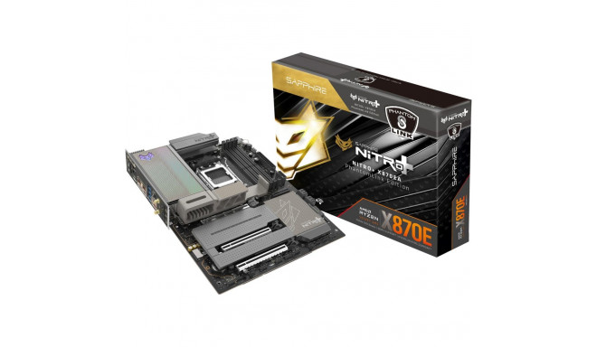 NITRO+ X870EA WIFI7 Phantom Link (schwarz/silber)