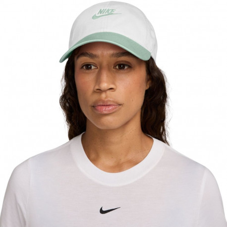 Nike nokamüts club FB5368 105 S/M, valge-mündiroheline