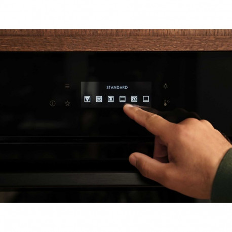 Electrolux EOE8P38X