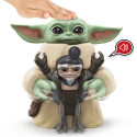 STAR WARS interactive toy Hugging Grogu