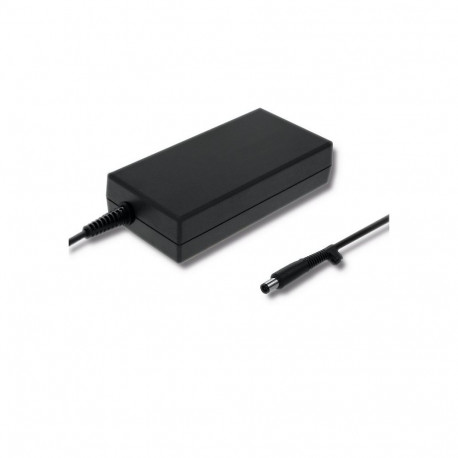 Qoltec toiteadapter/inverter 51738 siseruumides kasutatav 230W, must