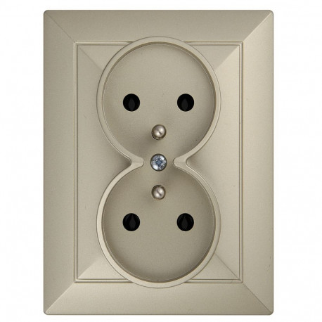 Süvistatav topeltpistikupesa 2x2p+z, 16A, 250V